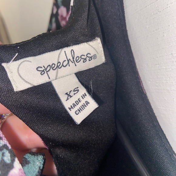 Speechless Floral Pattern Dress - Tie Back Keyhole Size XS - Picture 5 of 6